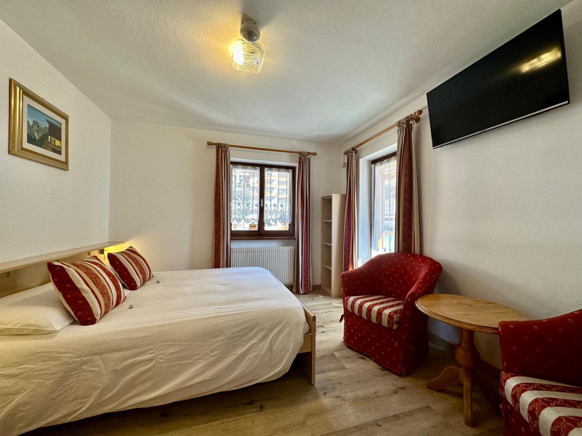B&B Cesa Planber Mountain View Bike Friendly Canazei Exteriör bild