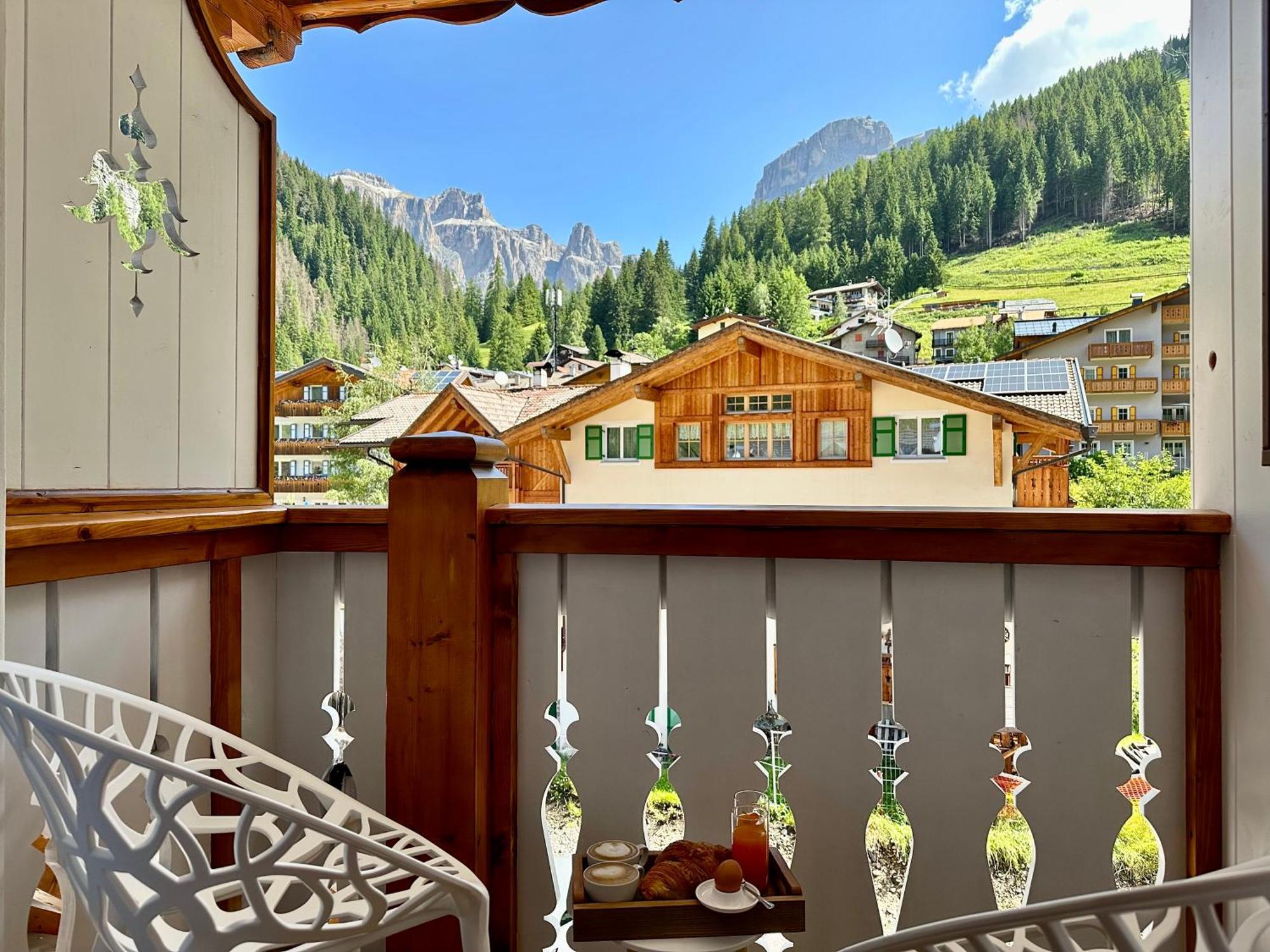 B&B Cesa Planber Mountain View Bike Friendly Canazei Exteriör bild