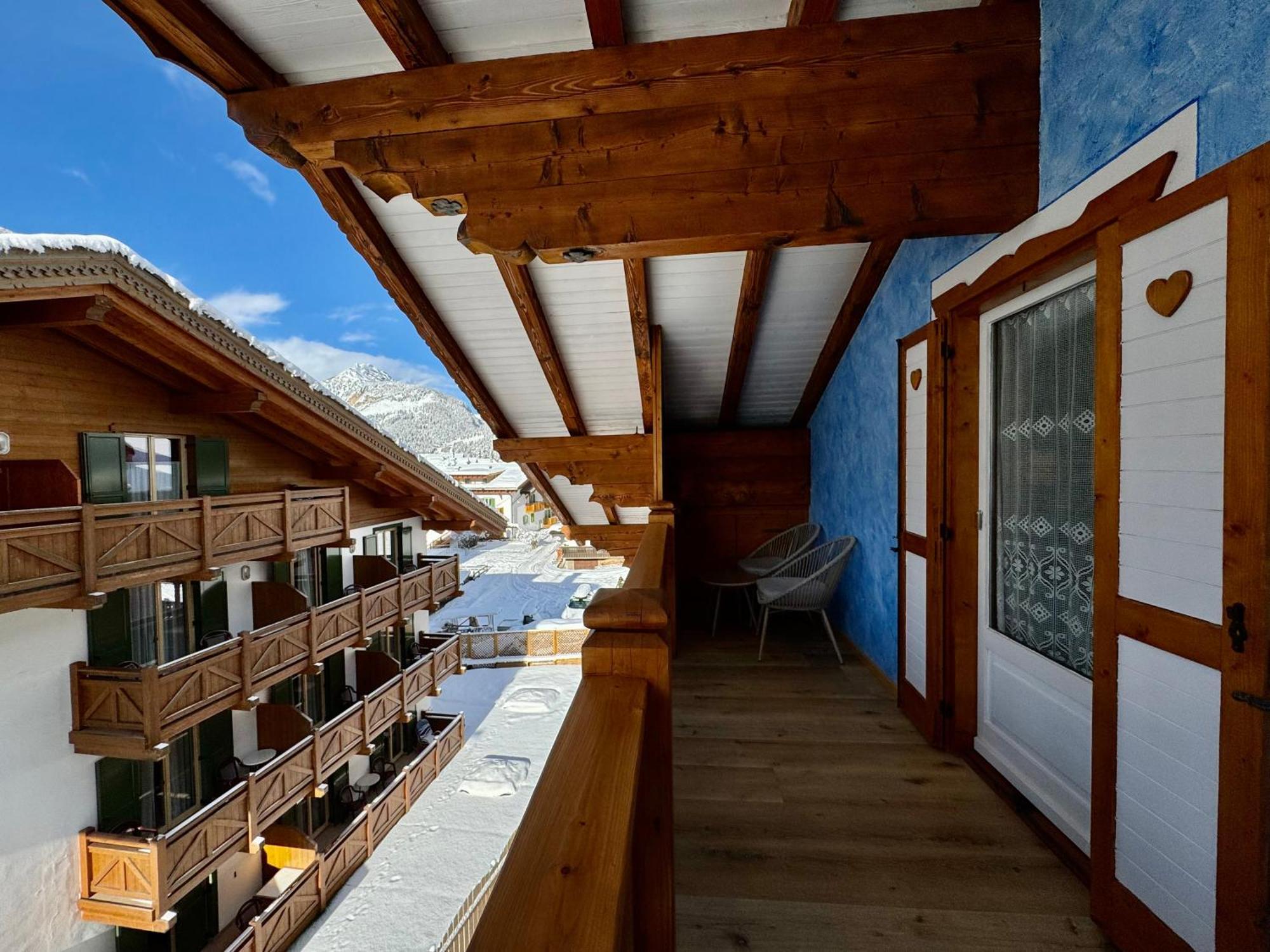 B&B Cesa Planber Mountain View Bike Friendly Canazei Rum bild